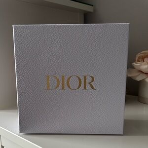 DIOR LARGE GIFT BOX